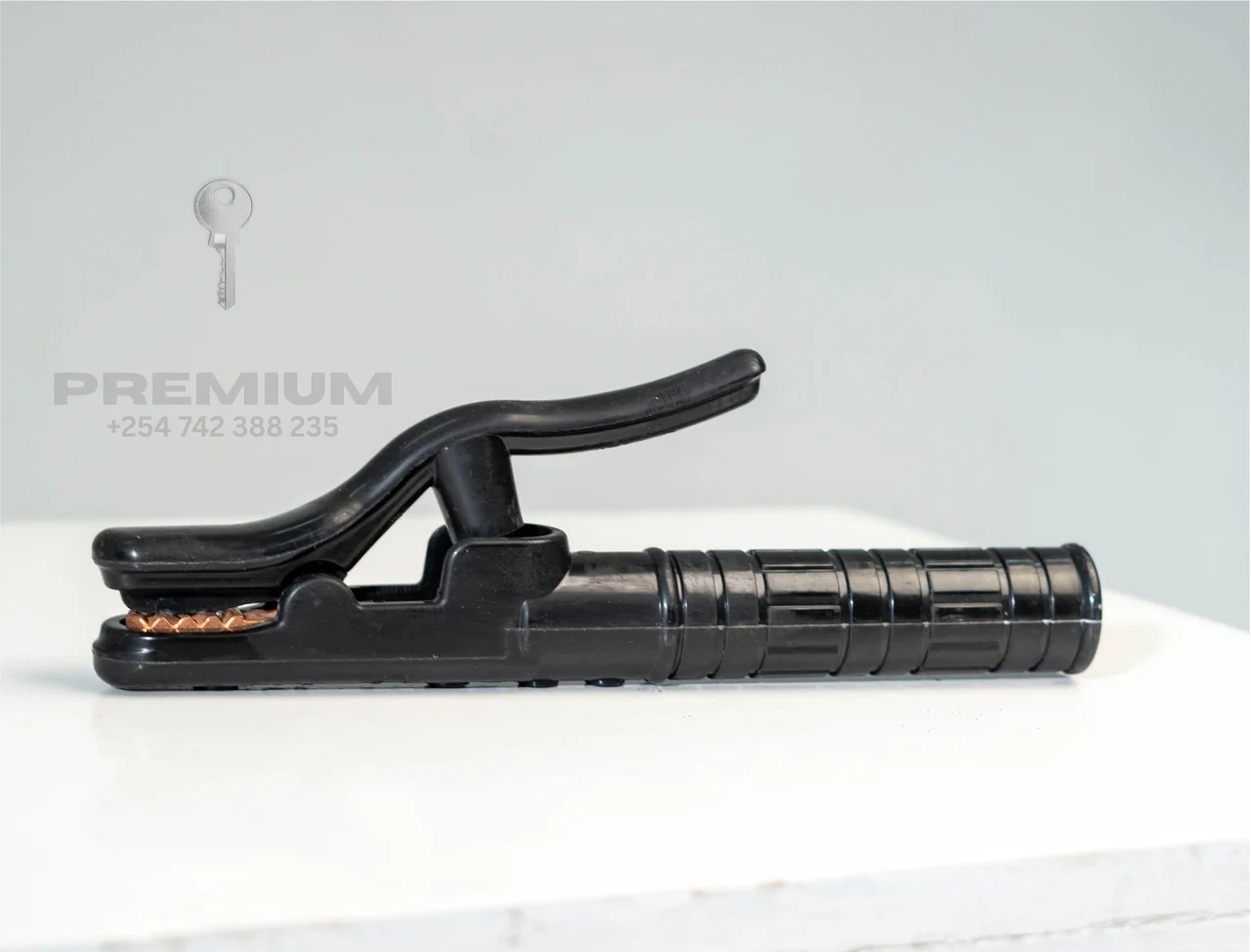 Owner-labelled 800 amp electrode holder, photographed by NIT Studios